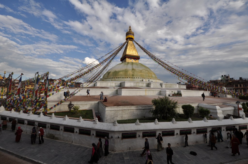 มหาเจดีย์โพธินาถ หรือ พุทธนาถ (Boudhanath) ประเทศเนปาล