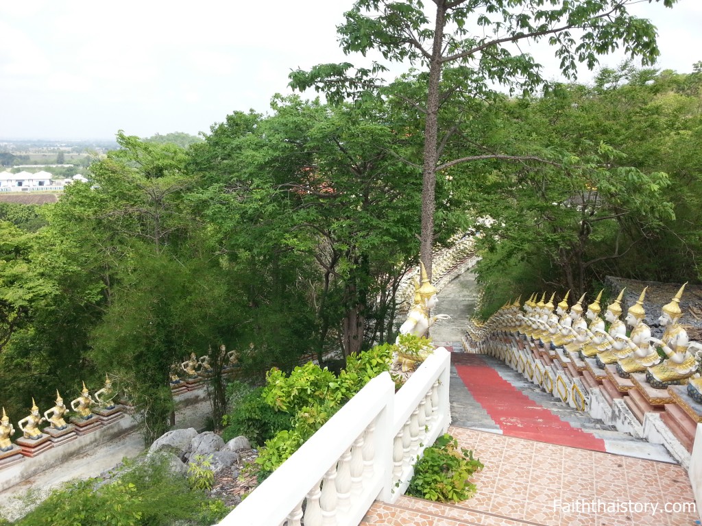 ด้านบนที่ประดิษฐานของ พระปฐมพุทธประดิษฐานบารมี