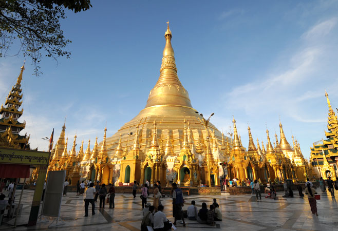 พระมหาธาตุเจดีย์ชเวดากอง (Shwedagon Pagoda) ประเทศเมียนมาร์ 