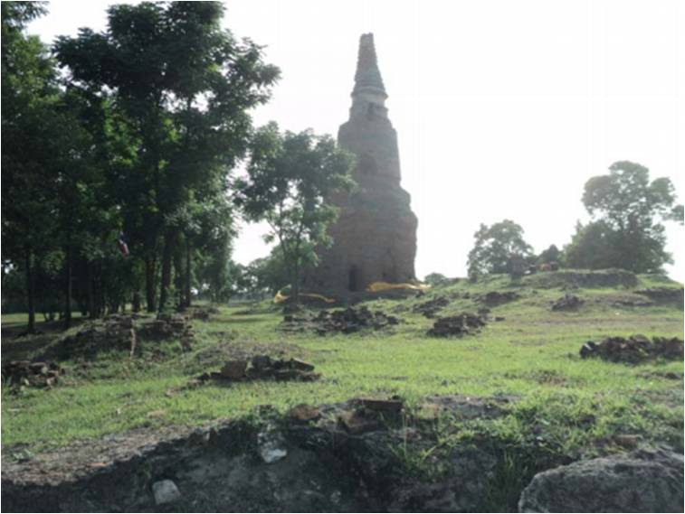 ภาพวัดก่อนการบูรณะ ภาพโดย พล.ต.พิจิตร ขจรกล่ำ