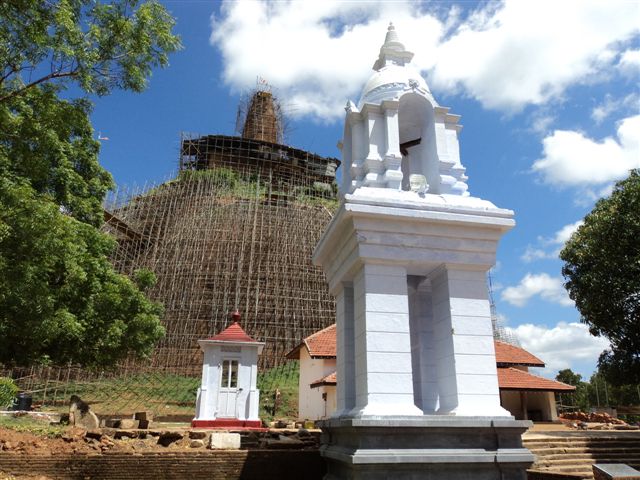 abhayagiri dagoba