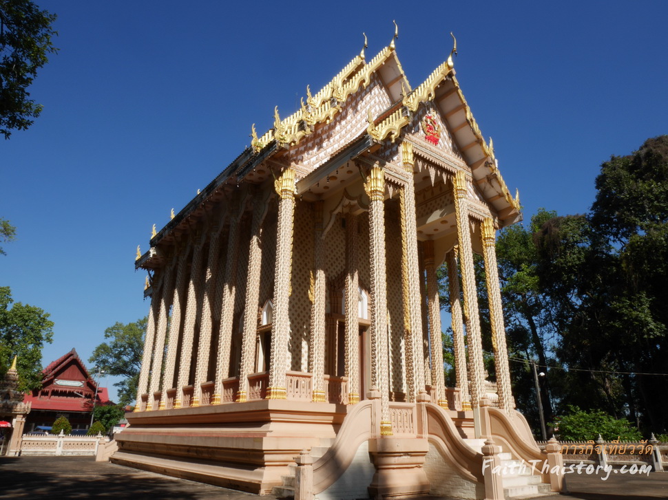 ความสวยงามของพระอุโบสถ