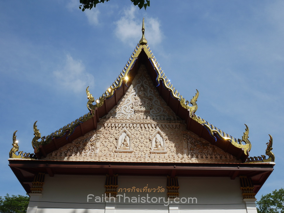 หน้าบันวิหารพระอู่ทอง